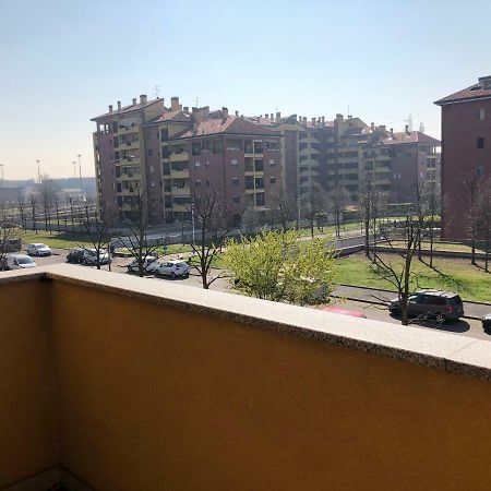 Emariva Apartment Rozzano Kültér fotó